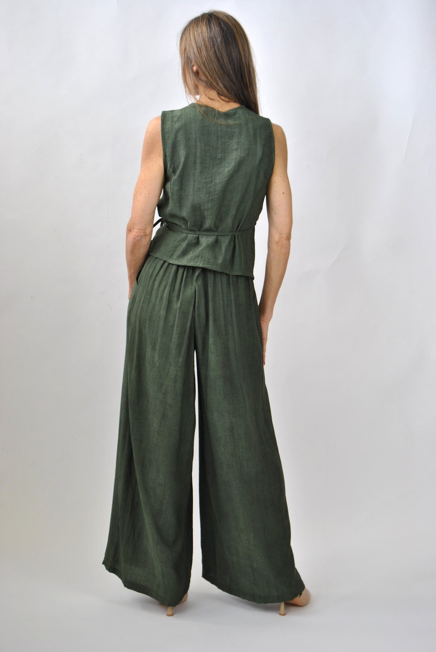 completo pantalone e top ad incrocio