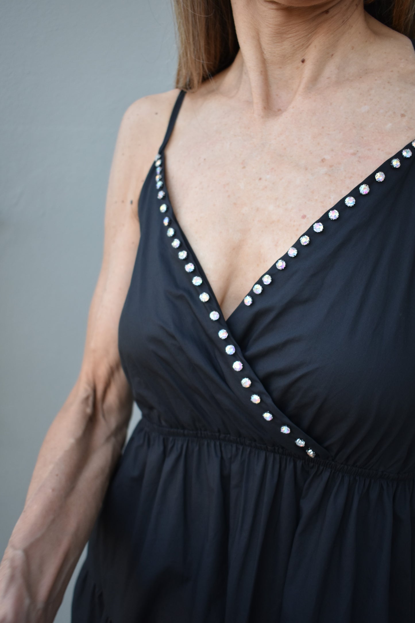 abito incrocio strass