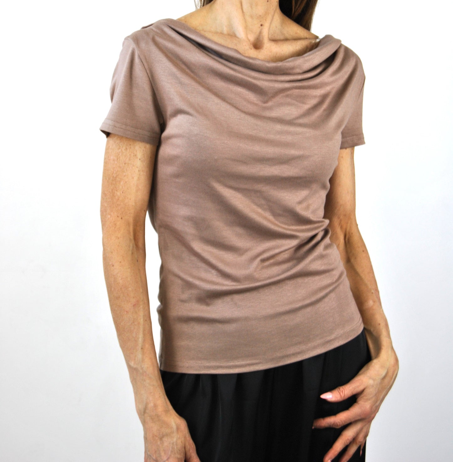 t-shirt con pizzo